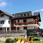 Kirchenbichlerhof Farmház *