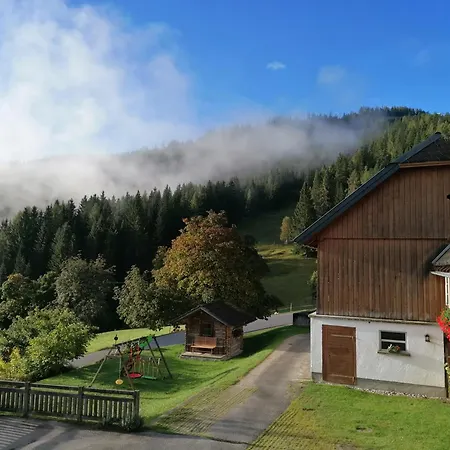 Kirchenbichlerhof Séjour à la ferme *