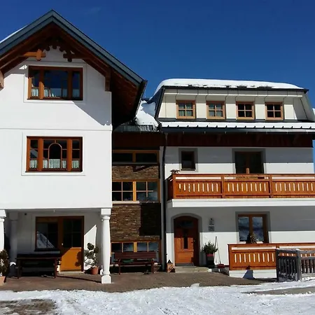 Kirchenbichlerhof Farmház